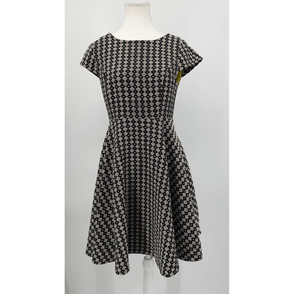 Maeve Anthropologie Black White Geometric Fit and Flare Dress Size 2 Cap Sleeve